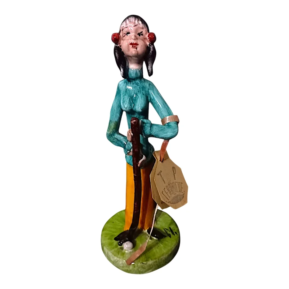 TP Ceramiche Poli Cesare Golf Figurine Female Golfer Pottery Art Gift Italy READ